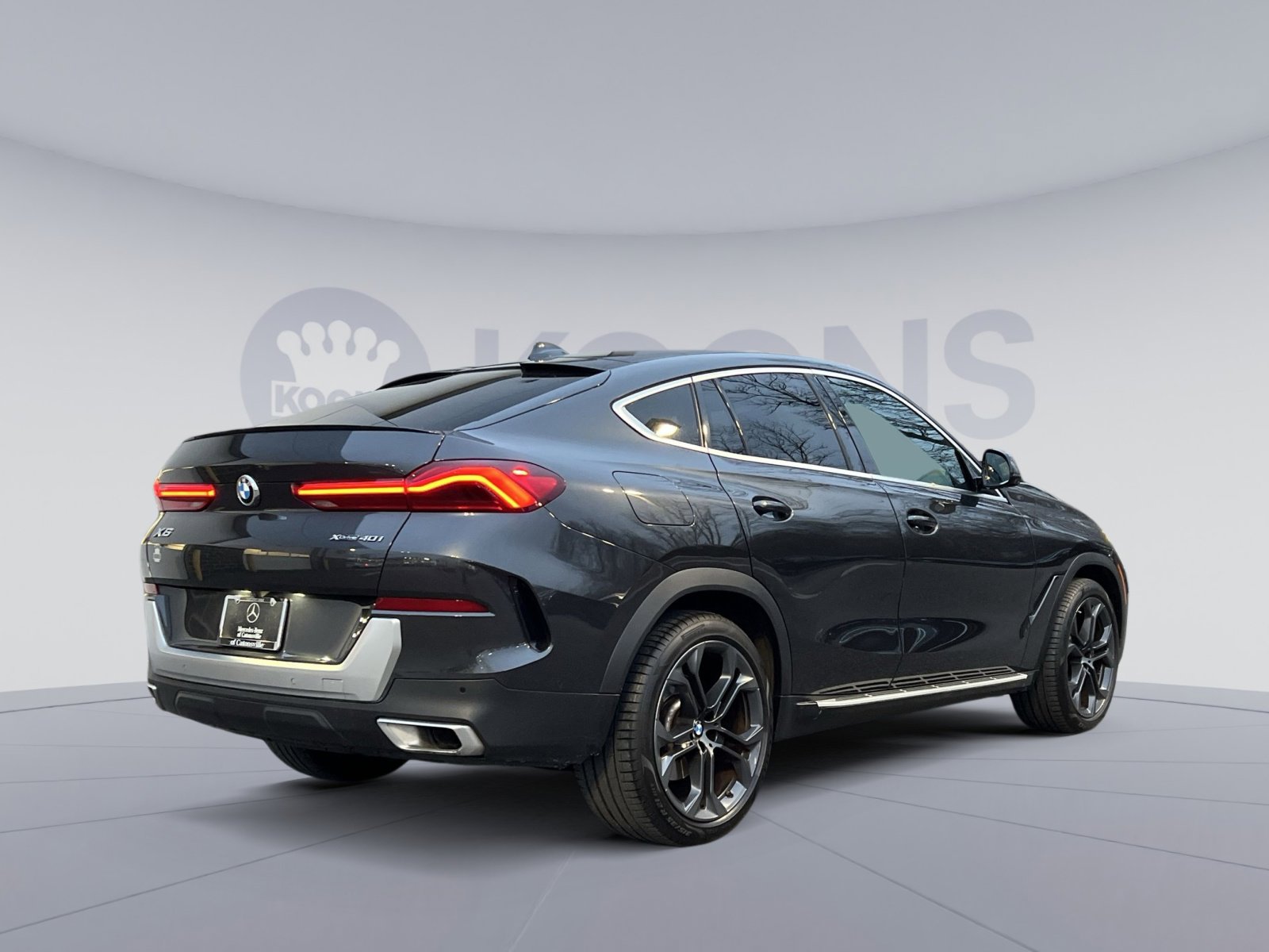 Used 2023 BMW X6 xDrive40i w/ Luxury Seating Package image 5