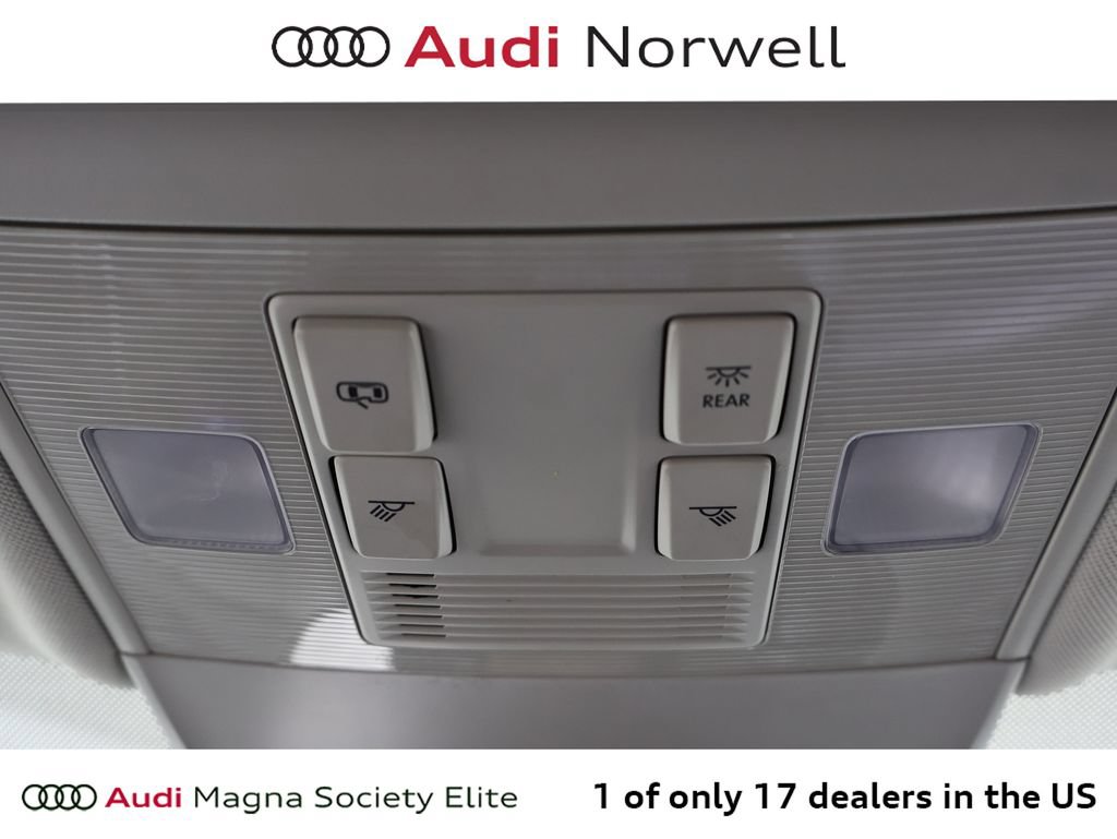 Used 2023 Volkswagen Taos SE AWD/4WD image 8