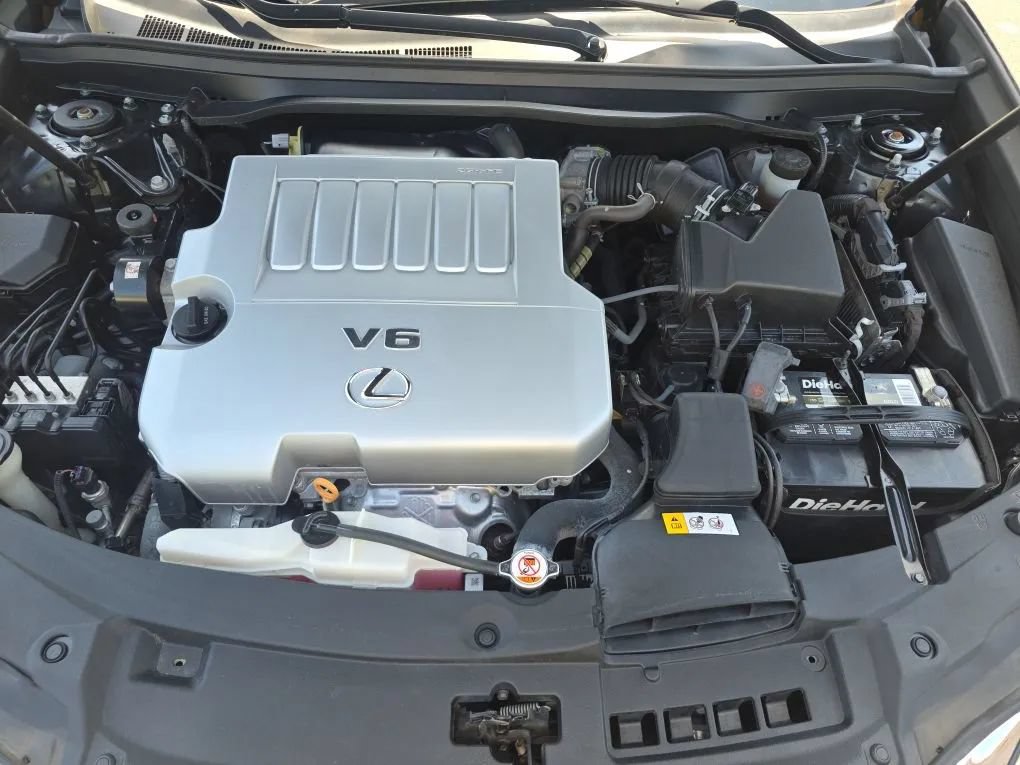 Used 2018 Lexus ES 350 w/ Luxury Package w/Wood Trim FWD image 61