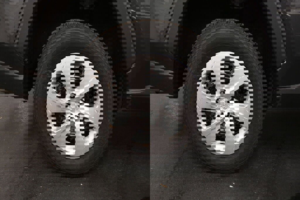 Certified 2023 Toyota RAV4 LE image 29