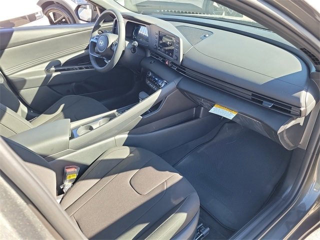 New 2026 Hyundai Elantra SEL Sport Premium image 17