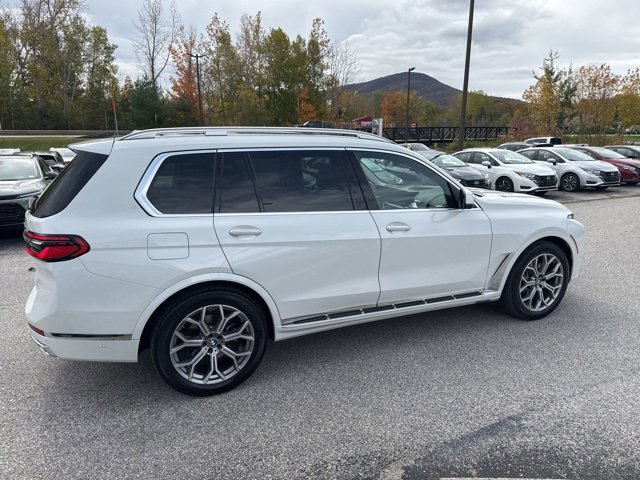 Used 2024 BMW X7 xDrive40i image 25