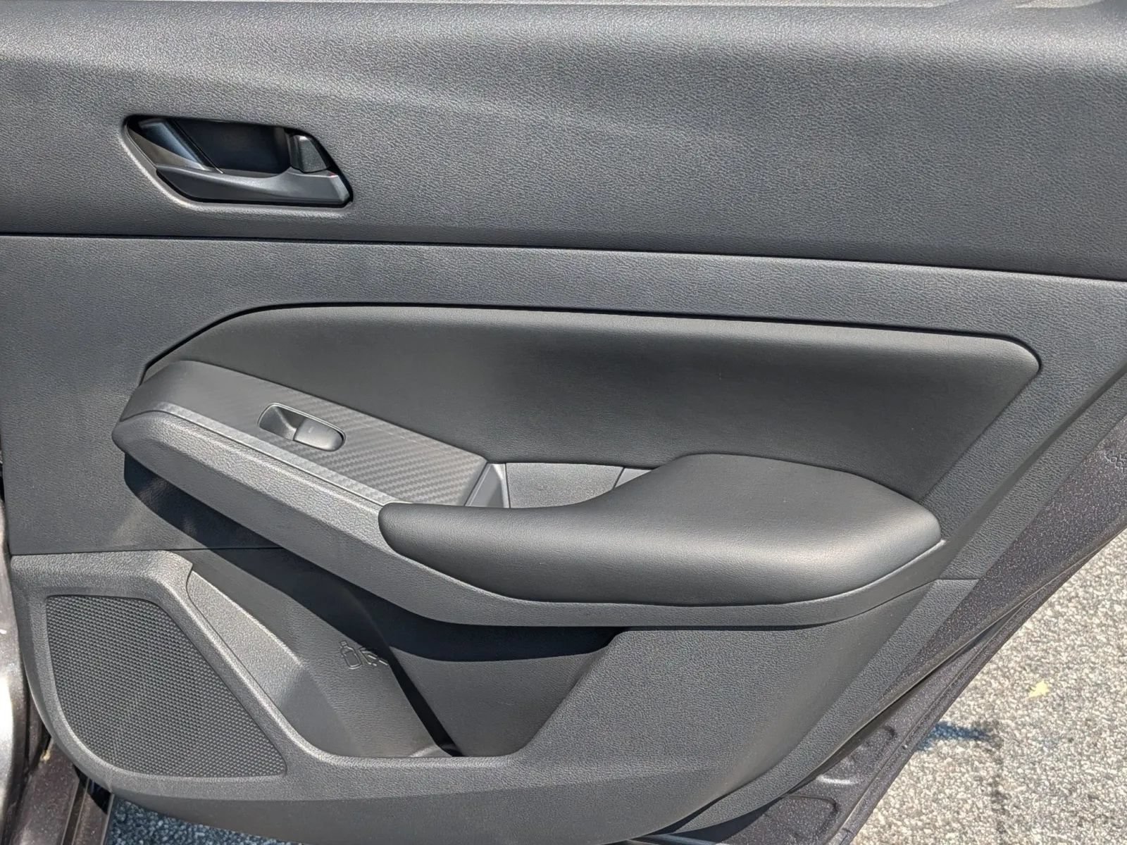 Used 2025 Nissan Altima 2.5 S FWD image 15