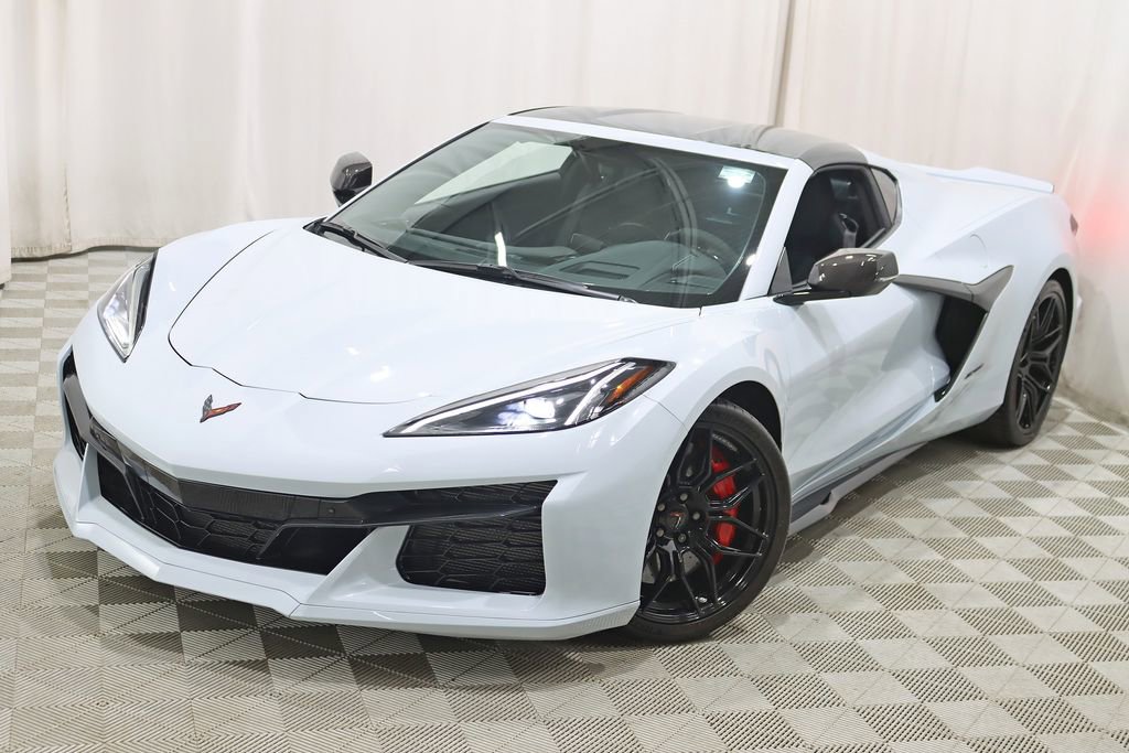 Used 2023 Chevrolet Corvette Z06 w/ Stealth Interior Trim Package image 5