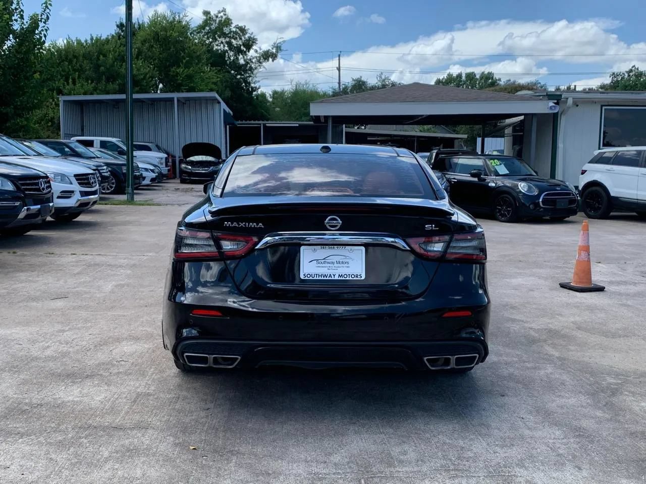 Used 2019 Nissan Maxima 3.5 SL w/ Floor Mat Group FWD image 6