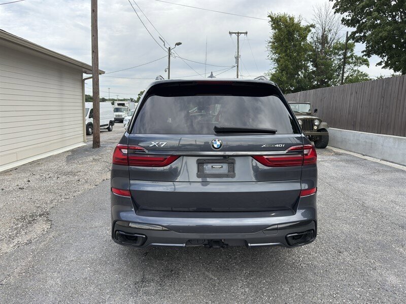 Used 2021 BMW X7 xDrive40i w/ M Sport Package AWD/4WD image 10