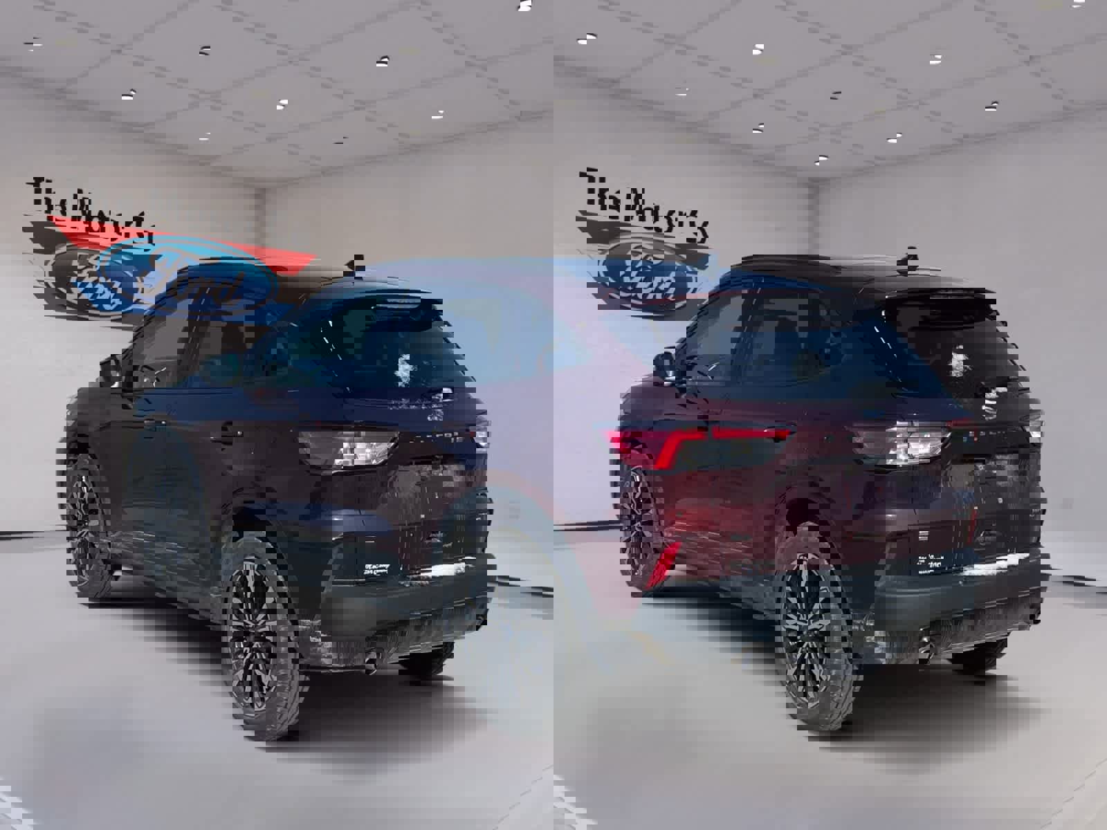 Used 2021 Ford Escape SE w/ SE Sport Appearance Package image 7