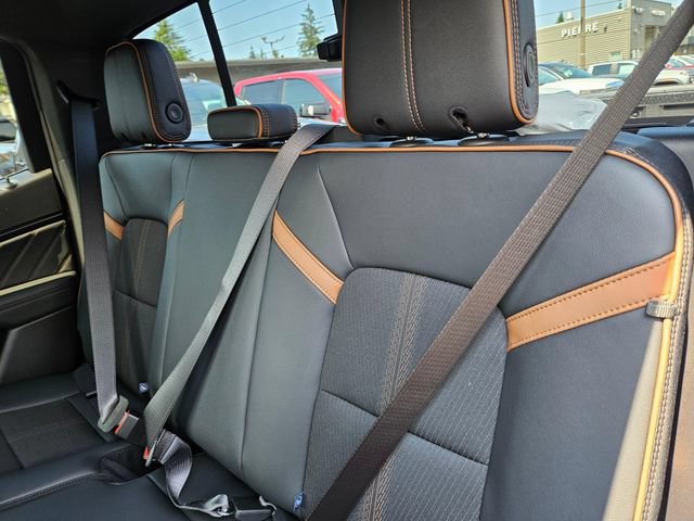 New 2026 GMC Canyon AT4 AWD/4WD image 17