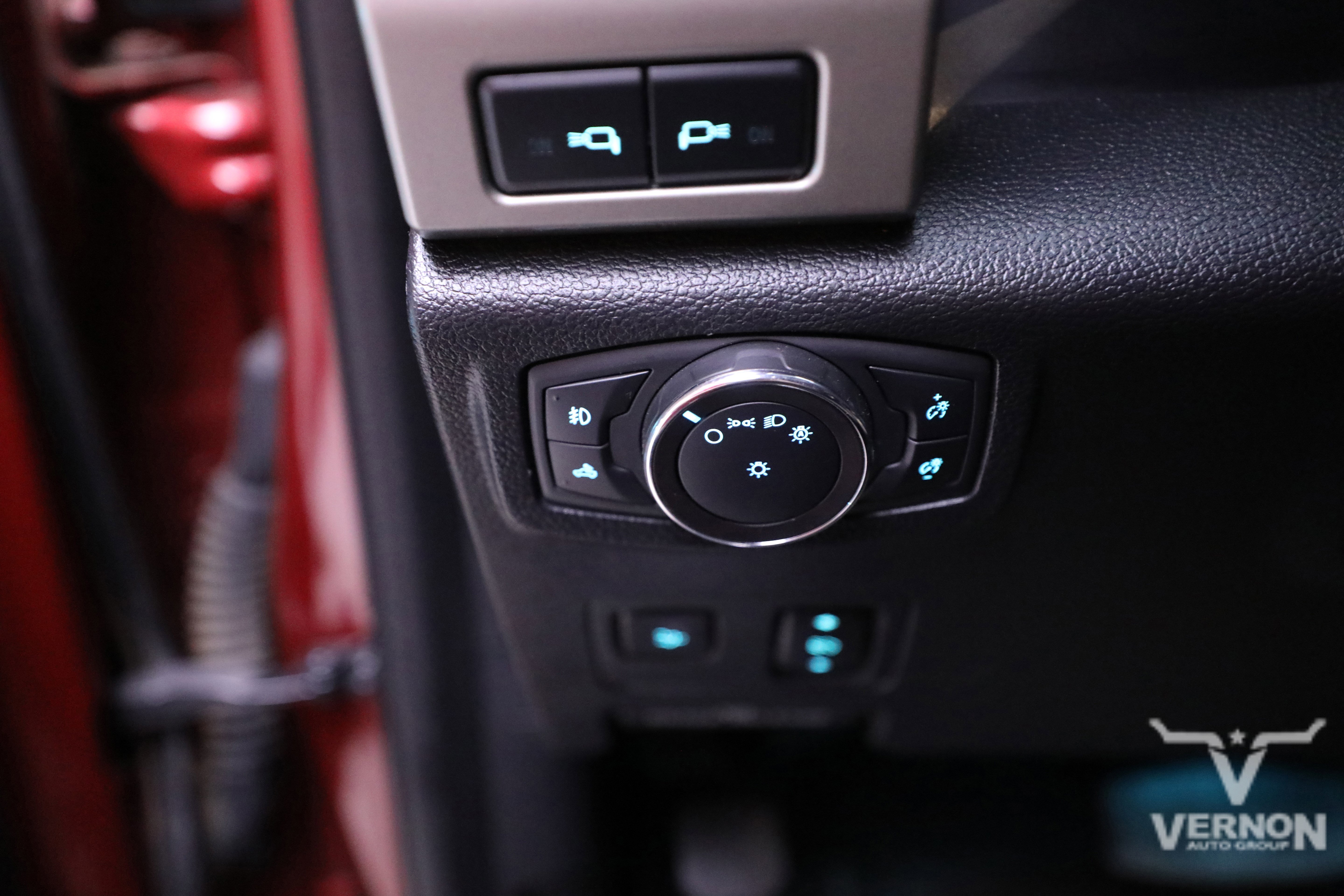 Used 2019 Ford F350 Lariat w/ Lariat Ultimate Package image 16