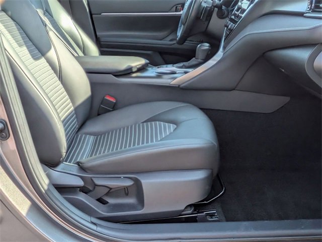 Used 2024 Toyota Camry SE image 29