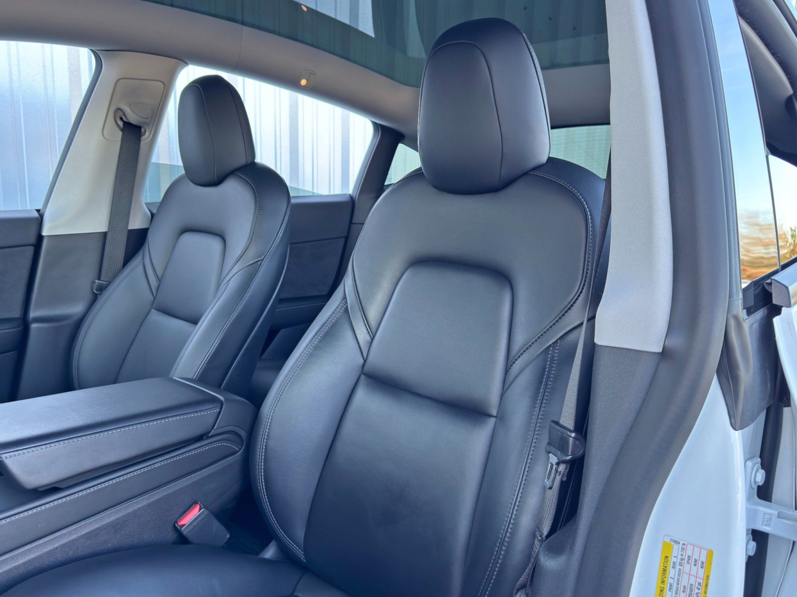 Used 2021 Tesla Model Y Long Range image 37