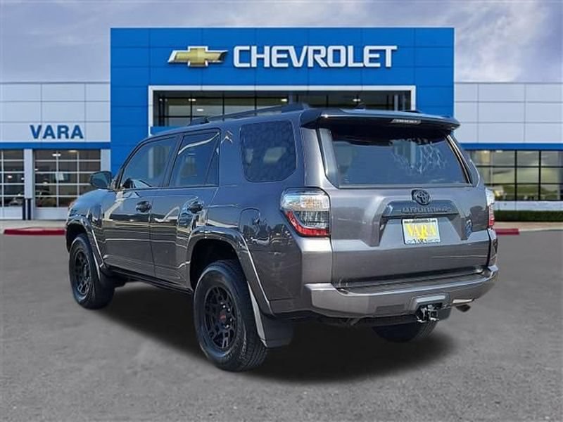 Used 2021 Toyota 4Runner Venture w/ Moonroof Package AWD/4WD image 3