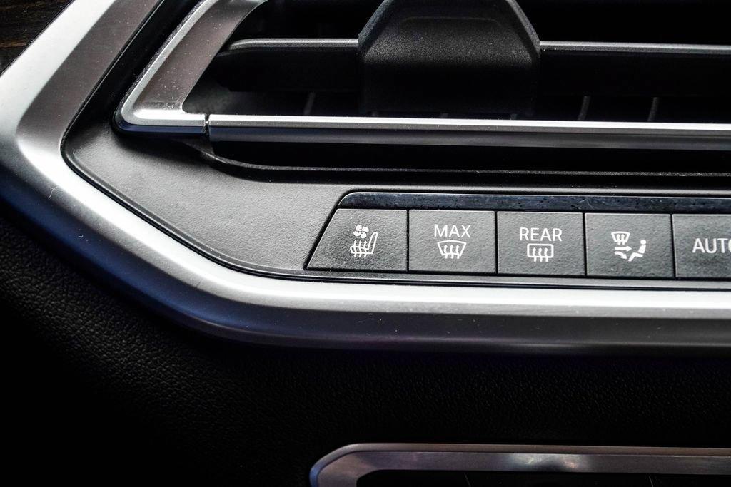 Used 2019 BMW X7 xDrive40i w/ Premium Package AWD/4WD image 26
