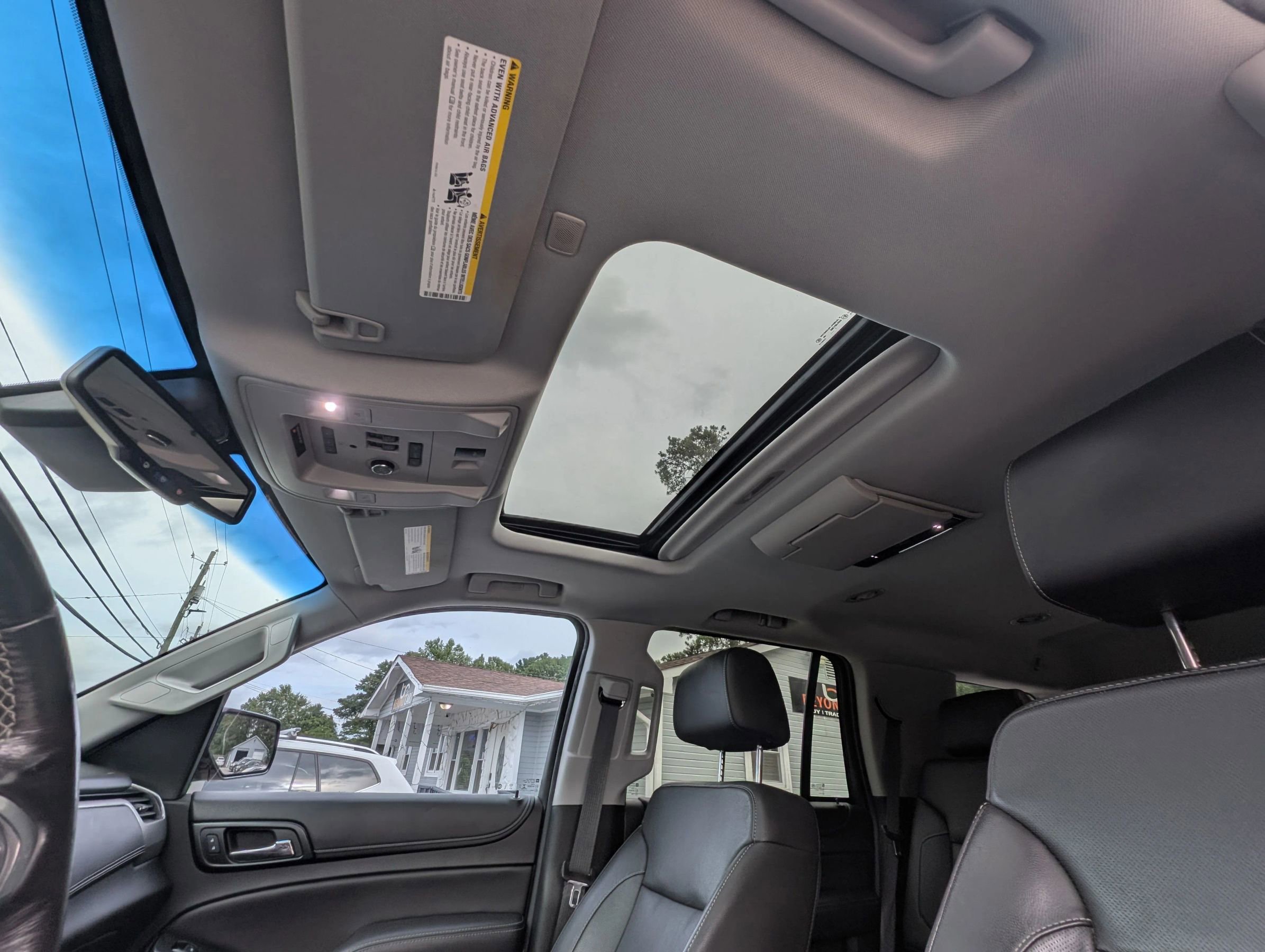 Used 2018 Chevrolet Tahoe Premier RWD image 39