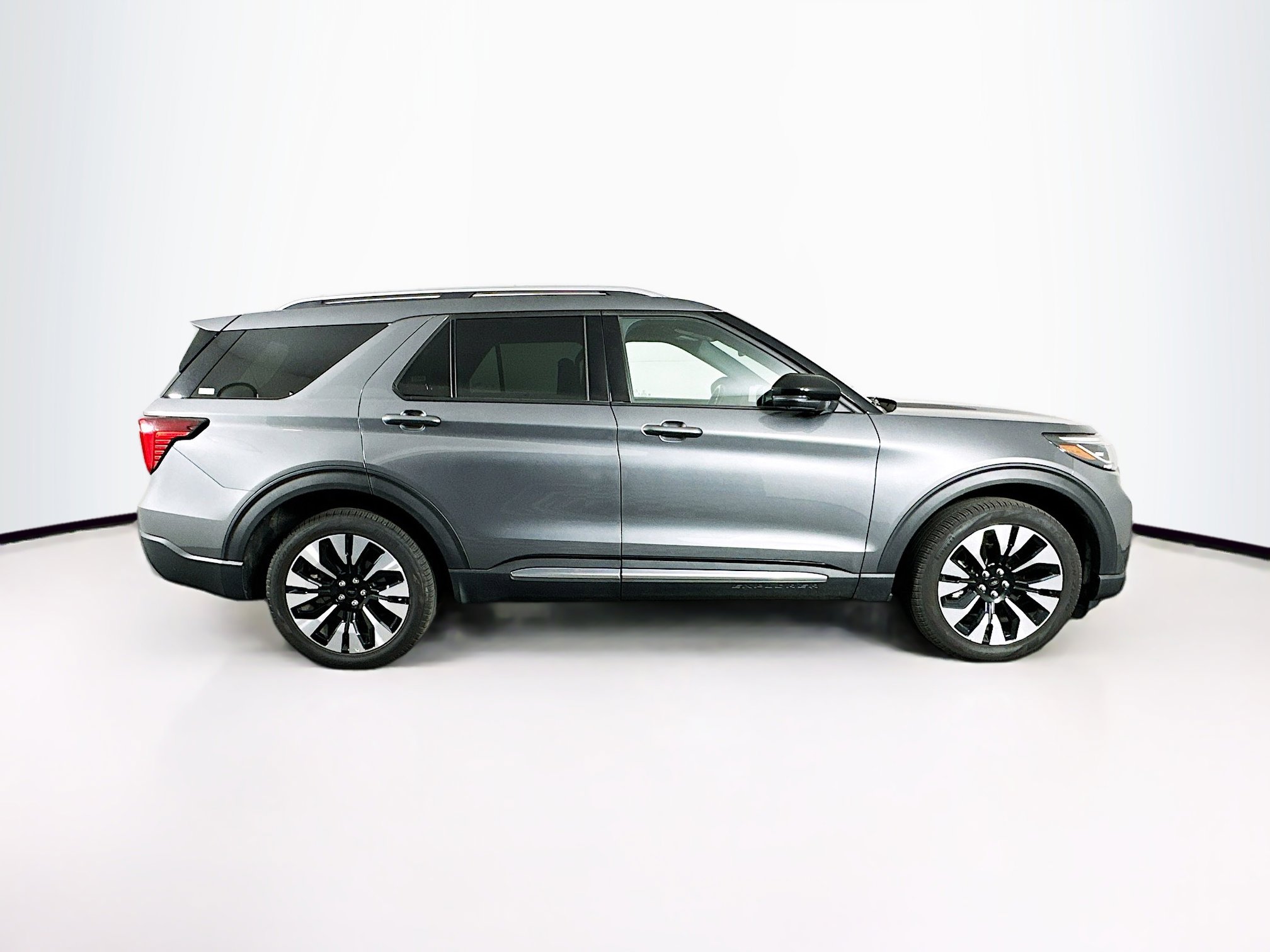 Used 2025 Ford Explorer Platinum w/ LUX Leather Package image 10