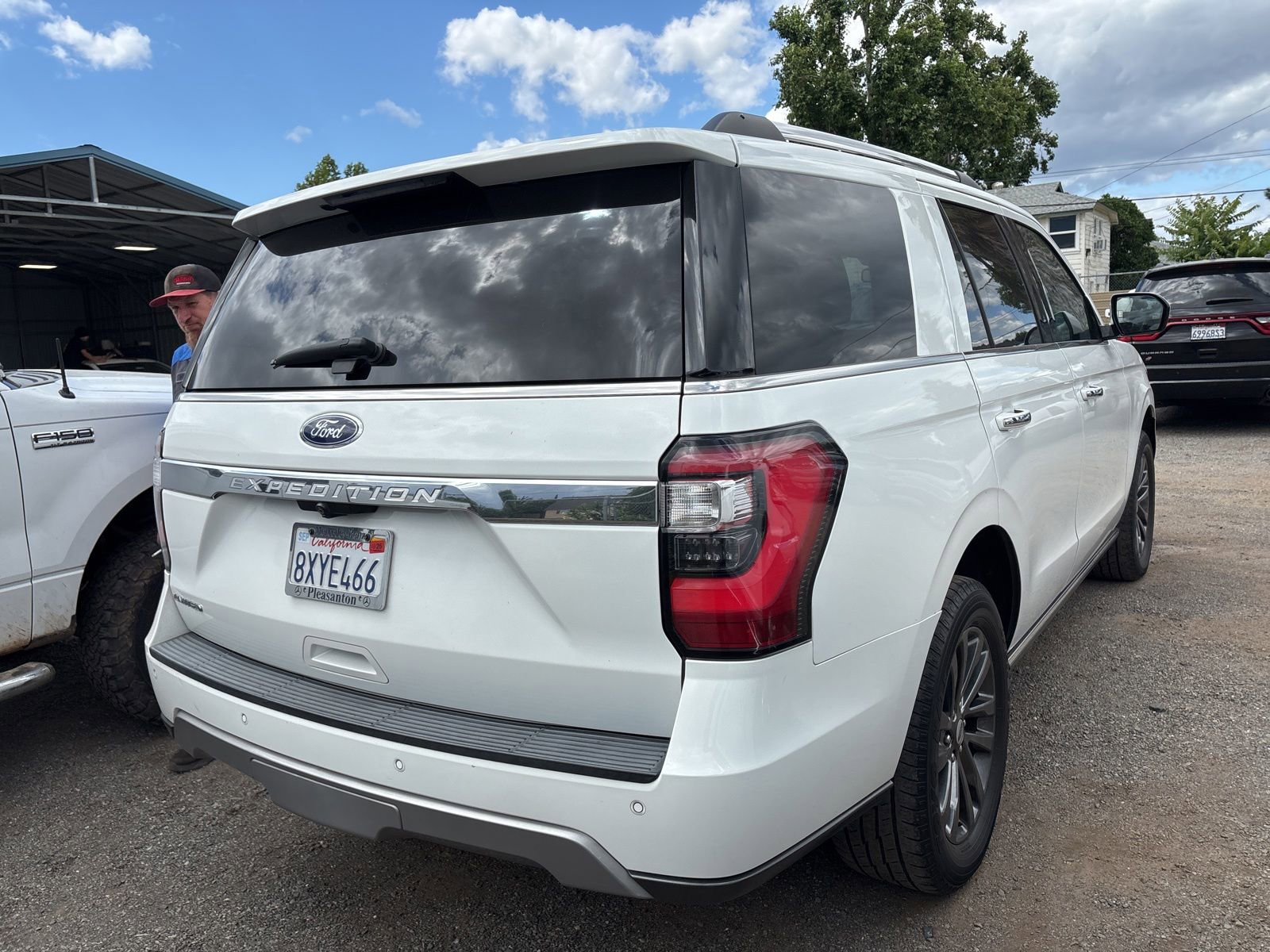 Used 2021 Ford Expedition Limited AWD/4WD image 4