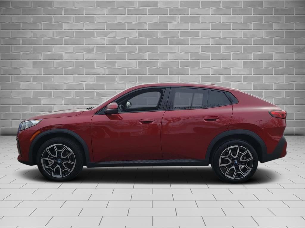 Certified 2025 BMW X2 xDrive28i AWD/4WD image 8