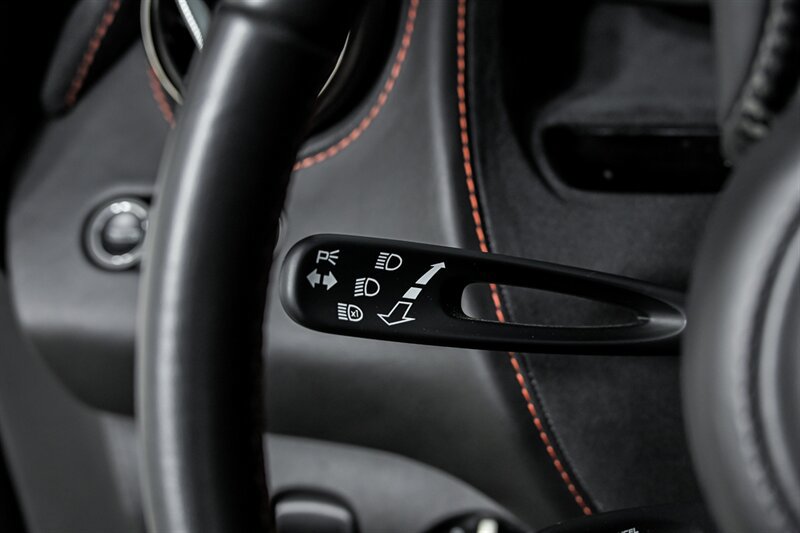 Used 2018 McLaren 720S RWD image 23