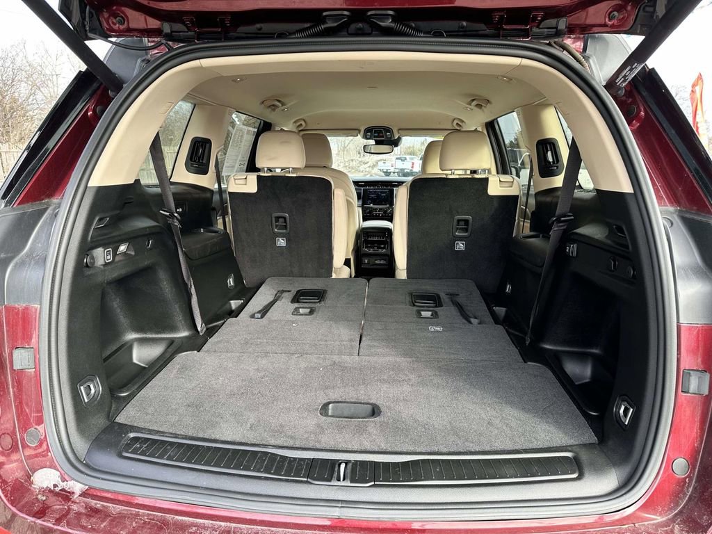 Used 2022 Jeep Grand Cherokee L Limited AWD/4WD image 7