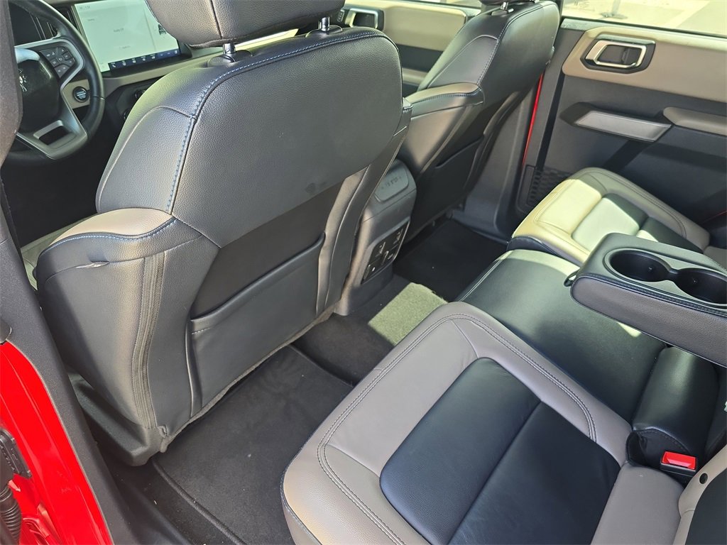 Used 2022 Ford Bronco Wildtrak image 14