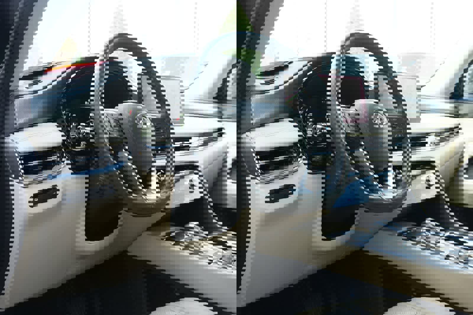 Certified 2023 INFINITI QX60 Luxe w/ Cargo Package image 17