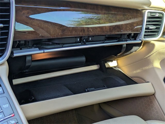 Used 2015 Porsche Panamera 4 image 19