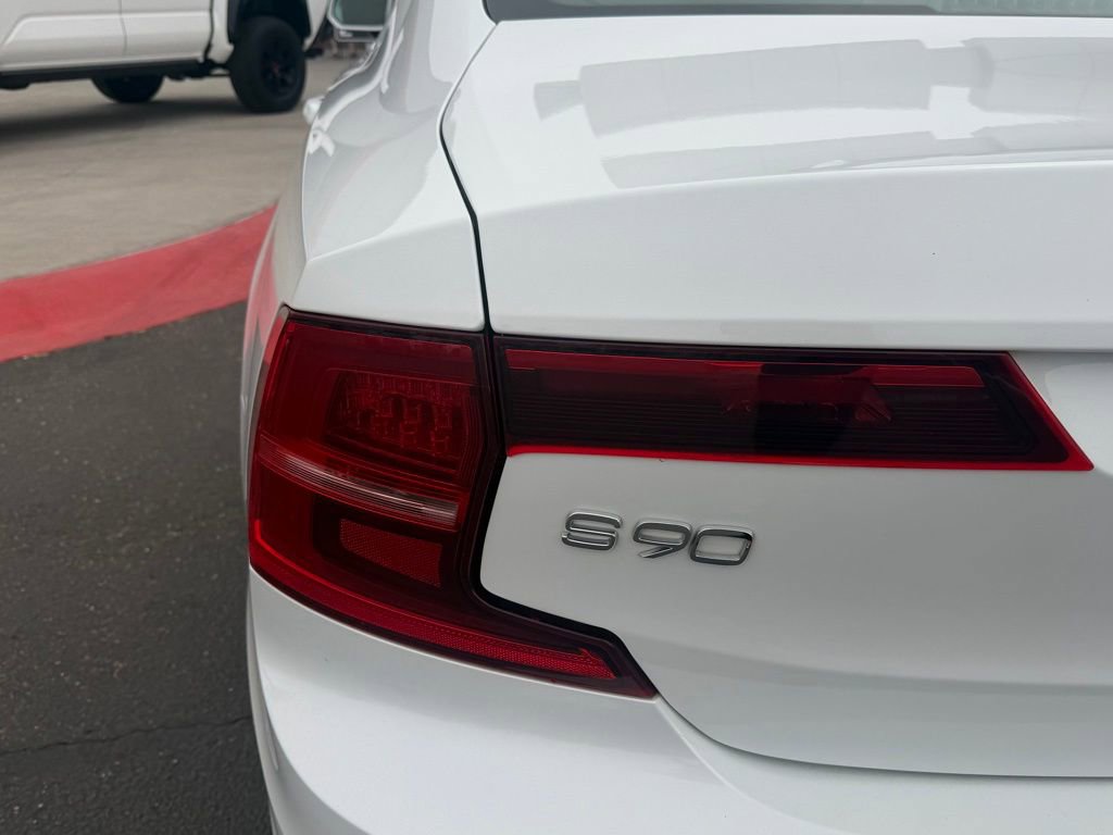 Used 2018 Volvo S90 T5 Momentum w/ Convenience Package AWD/4WD image 9