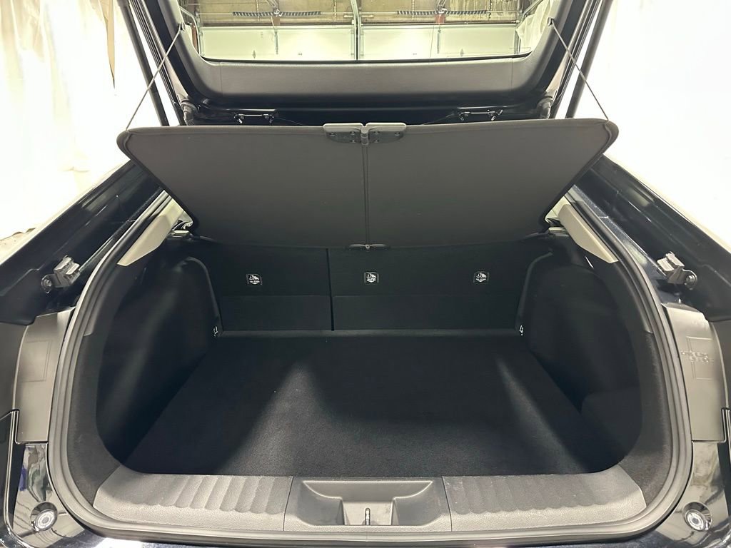 Used 2025 Toyota Prius XLE image 50