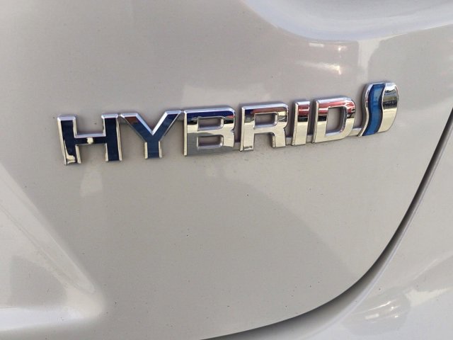 Used 2022 Toyota Corolla LE image 9