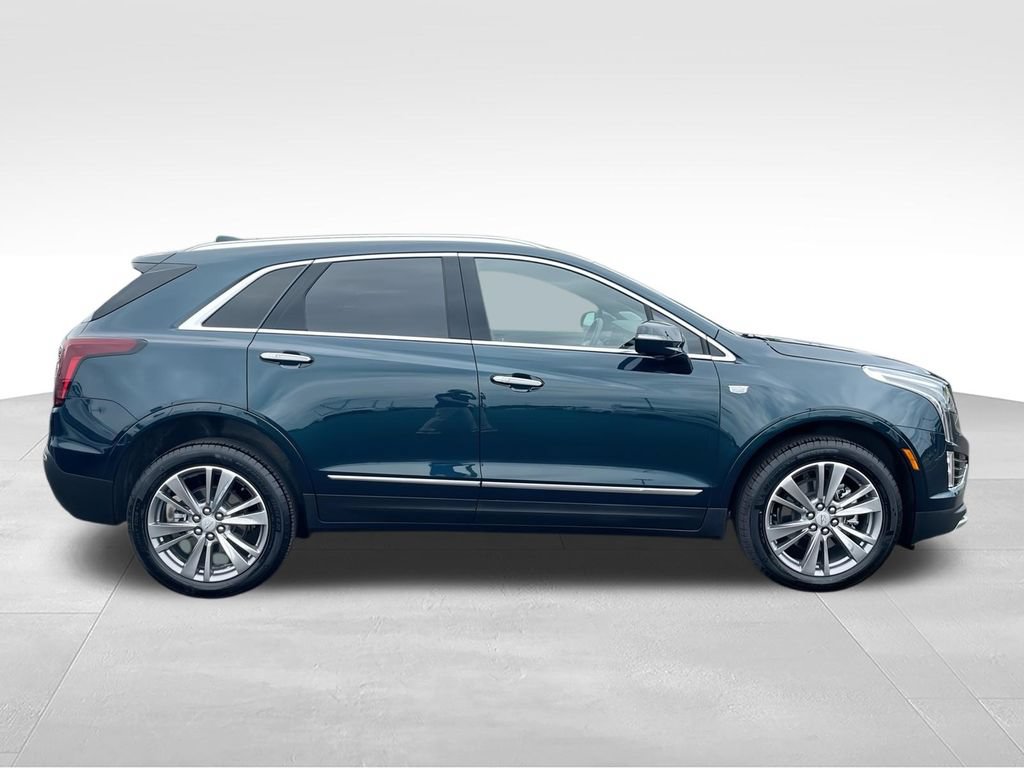 Used 2025 Cadillac XT5 Premium Luxury AWD/4WD image 9