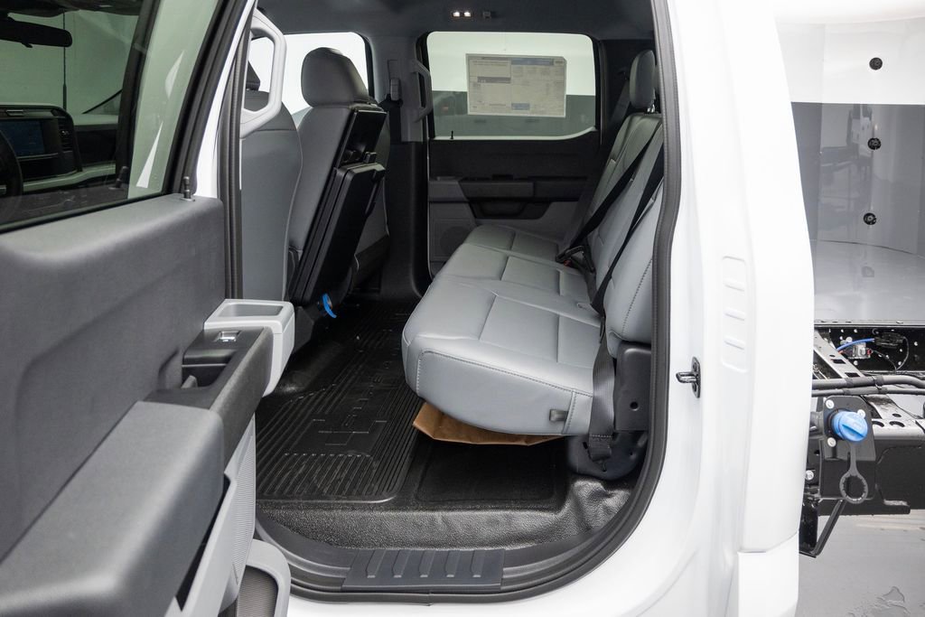 New 2026 Ford F550 XL image 16