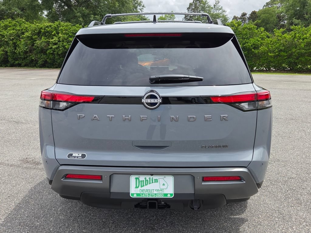 New 2026 Nissan Pathfinder Platinum FWD image 10