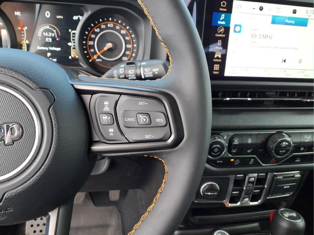 Used 2024 Jeep Wrangler Unlimited Sport AWD/4WD image 23