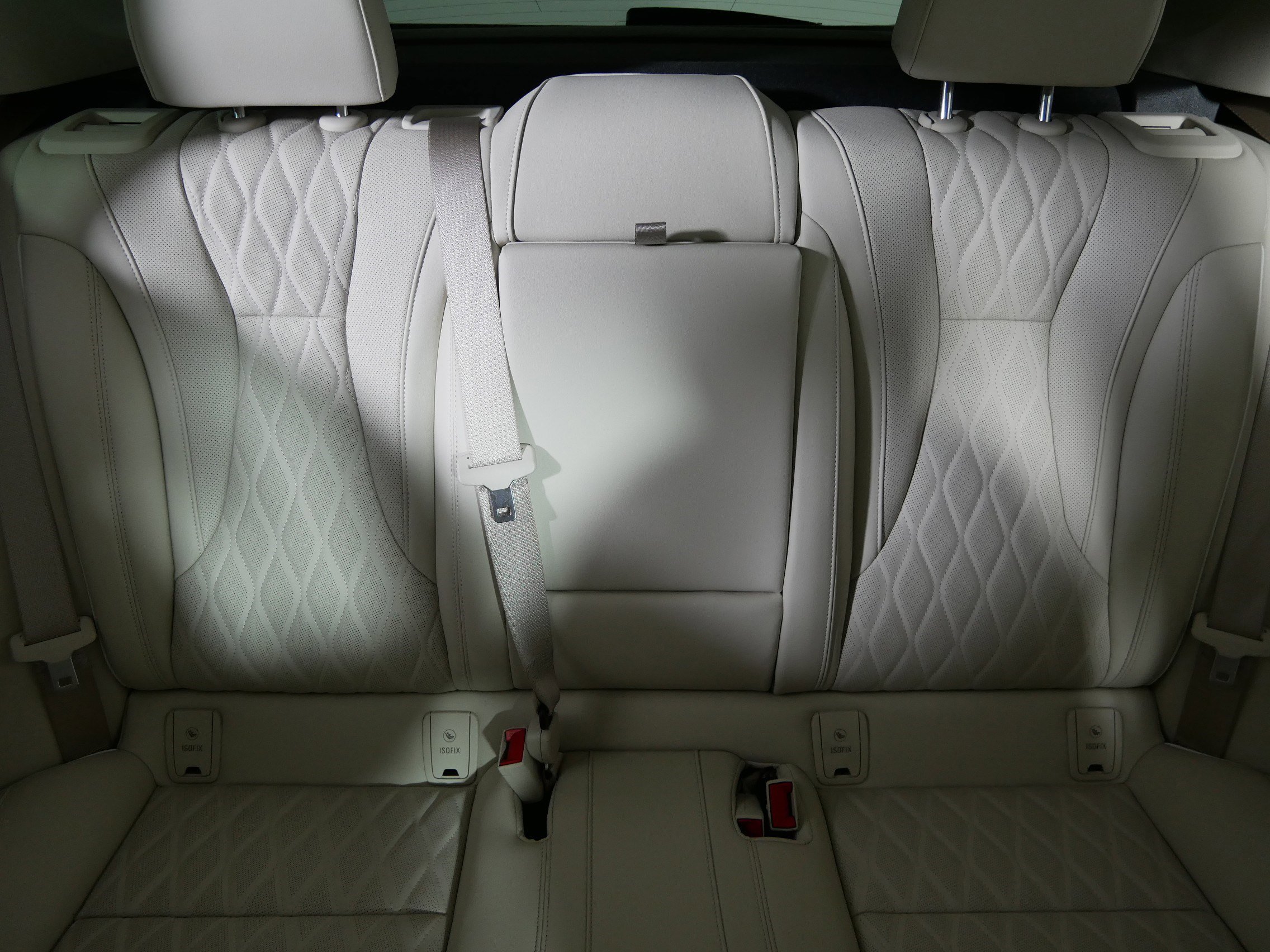 Used 2023 Buick Envision Avenir image 13