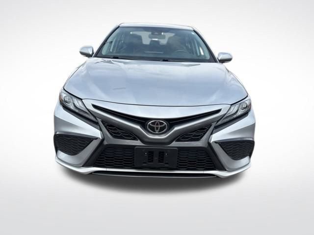 Used 2023 Toyota Camry XSE image 9