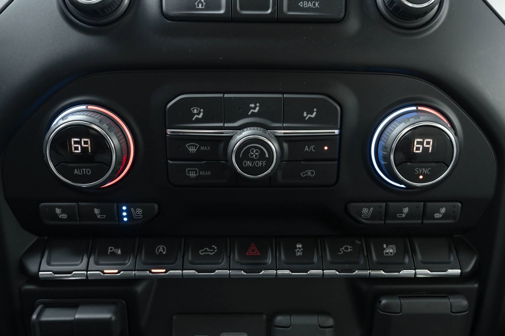 Used 2021 Chevrolet Silverado 1500 LTZ image 16