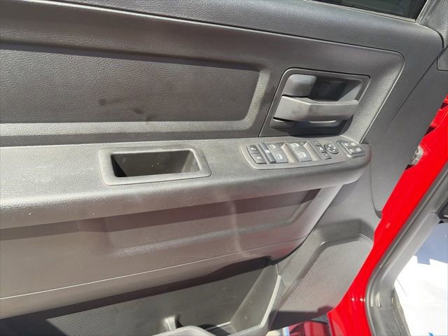 Used 2024 RAM 2500 Tradesman w/ Chrome Appearance Group image 17