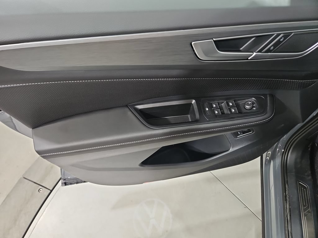 New 2026 Volkswagen Atlas Cross Sport SE AWD/4WD image 10