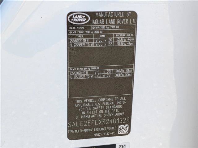 Used 2025 Land Rover Defender 110 X-Dynamic SE AWD/4WD image 19