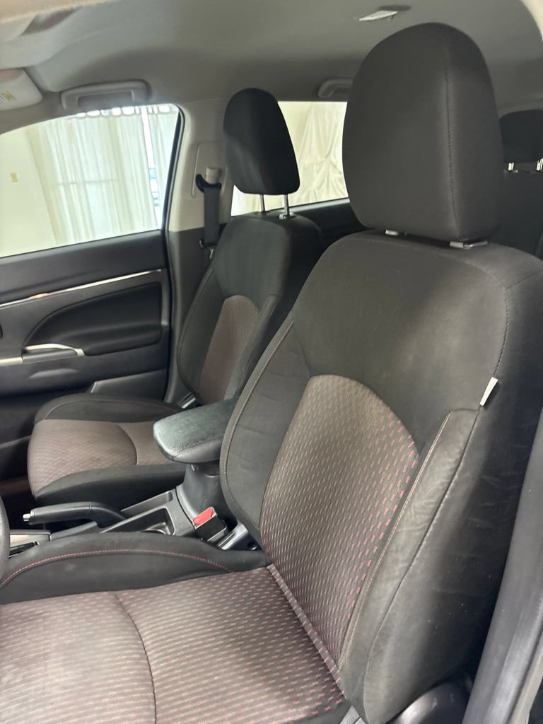 Used 2019 Mitsubishi Outlander Sport ES FWD image 15