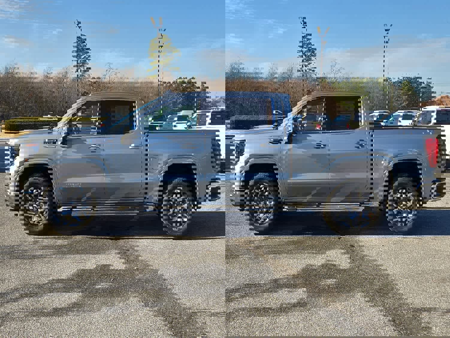 New 2026 GMC Sierra 1500 SLE w/ Preferred Package image 7