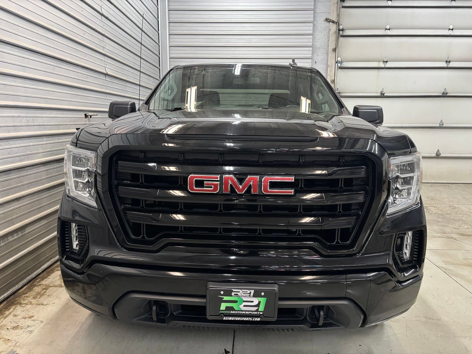 Used 2021 GMC Sierra 1500 Elevation w/ X31 Off-Road Package AWD/4WD image 2