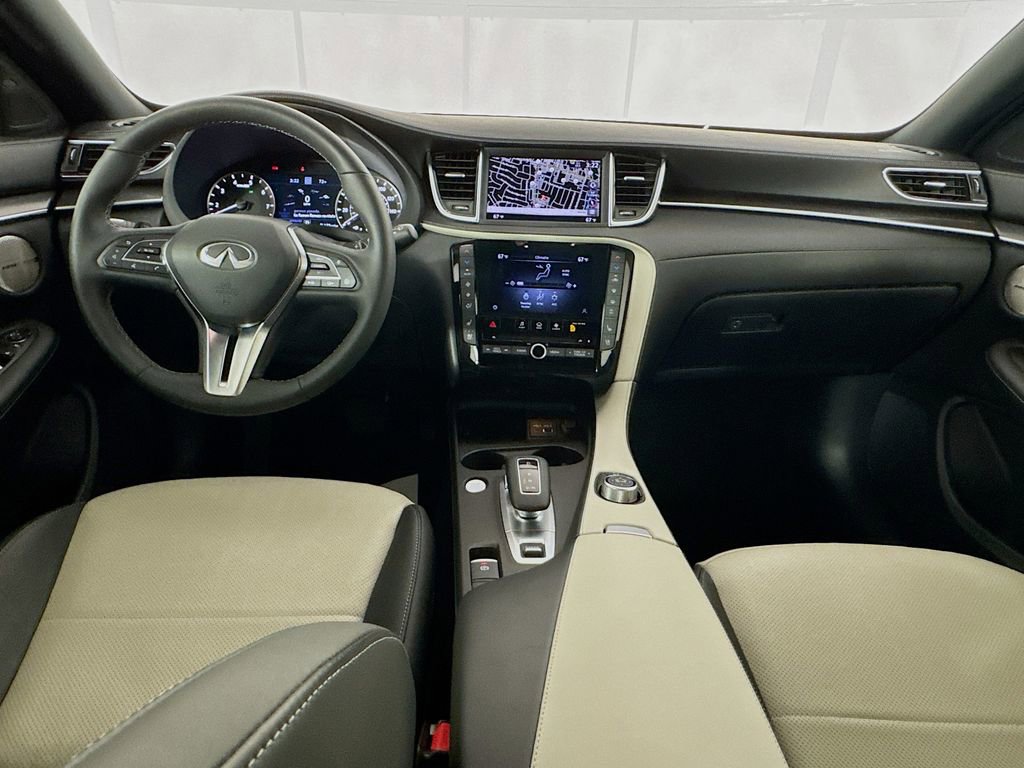 Certified 2025 INFINITI QX55 Essential image 27