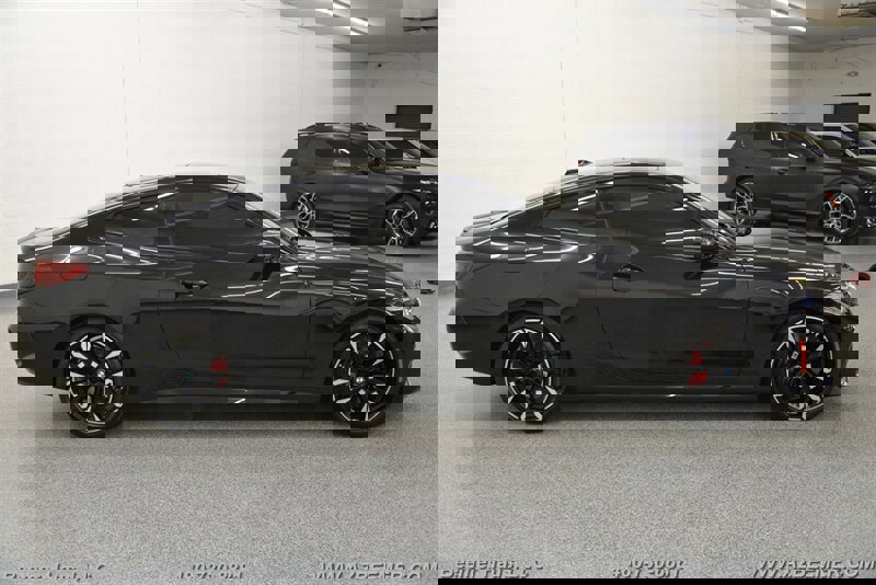 Used 2025 BMW 430i Coupe w/ M Sport Package RWD image 9