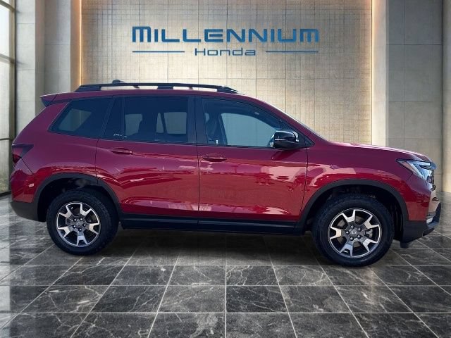 Certified 2023 Honda Passport TrailSport image 6
