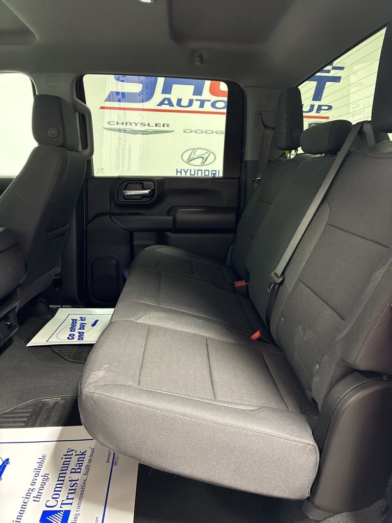Used 2025 Chevrolet Silverado 2500 Custom w/ Custom Value Package image 22