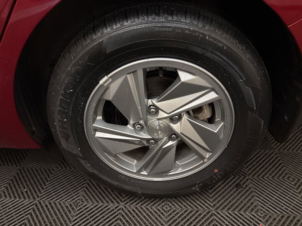 Certified 2026 Hyundai Elantra SE image 27