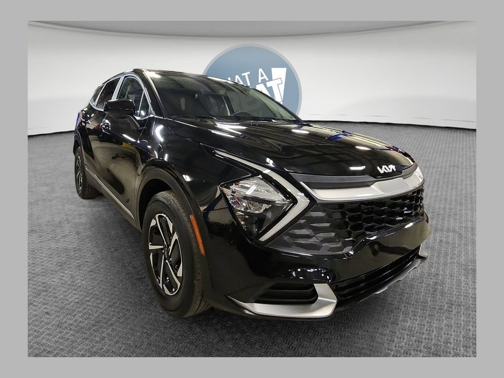 Used 2023 Kia Sportage LX AWD/4WD image 1