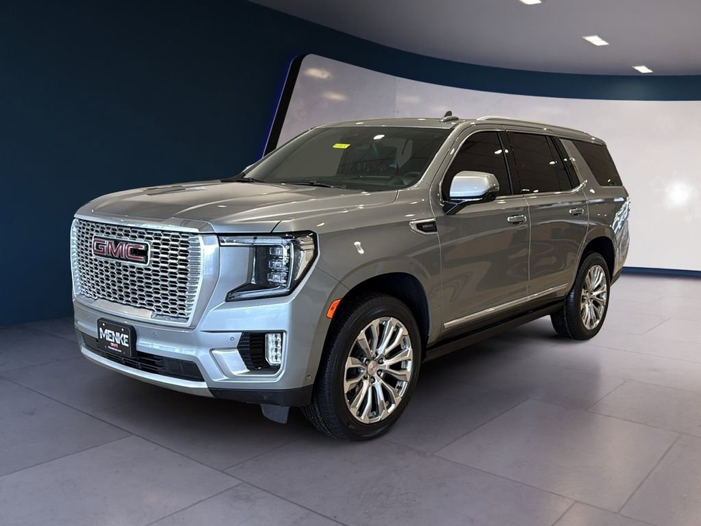 Used 2024 GMC Yukon Denali w/ Denali Reserve Package image 3