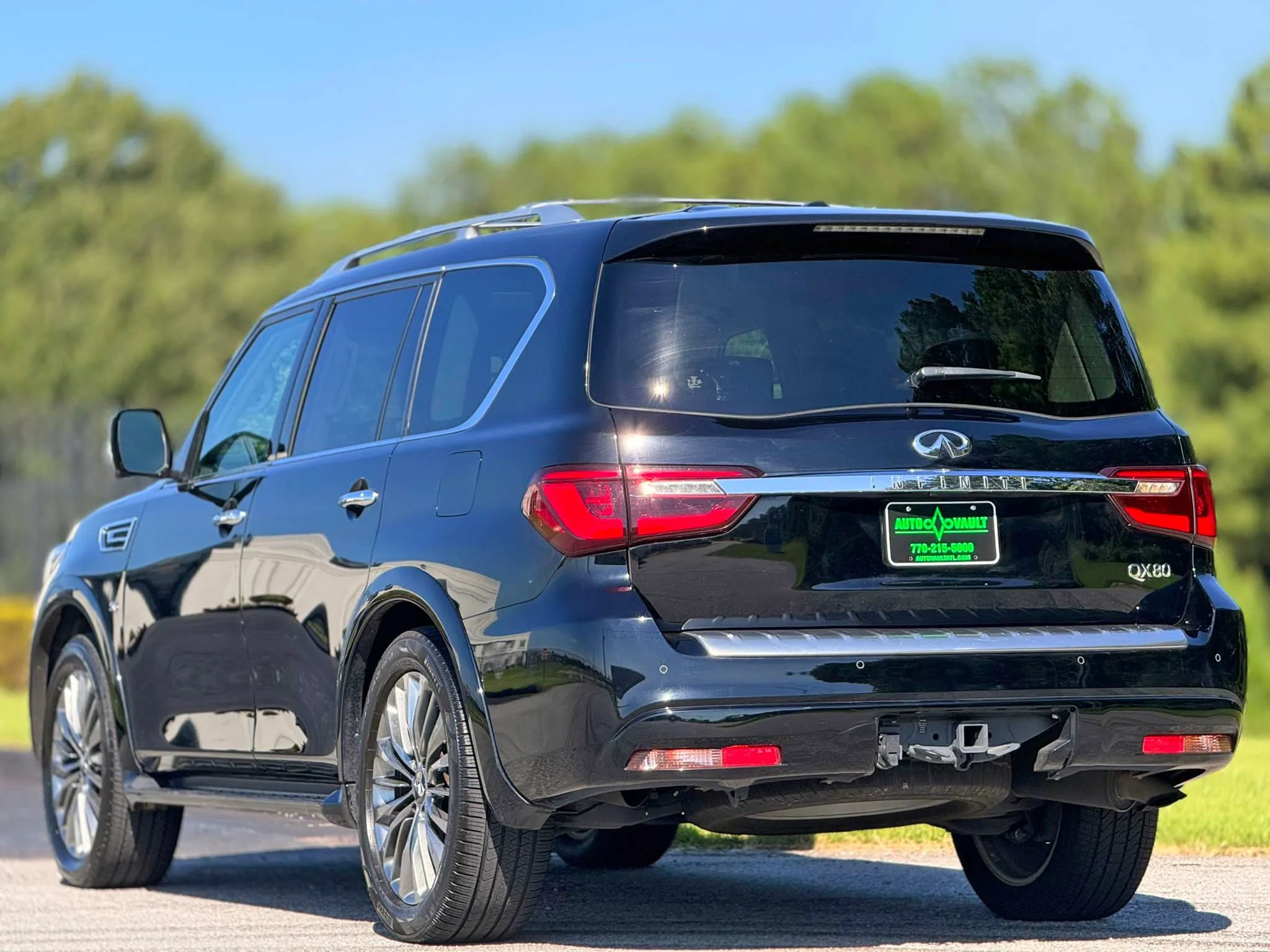 Used 2019 INFINITI QX80 Luxe w/ 22" Wheel Package RWD image 9